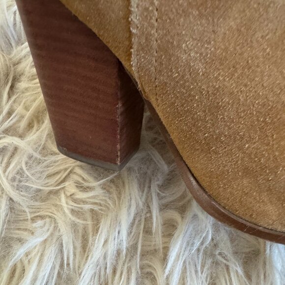 Camel suede block heel western look boot- size 7.5 - Picture 7 of 14